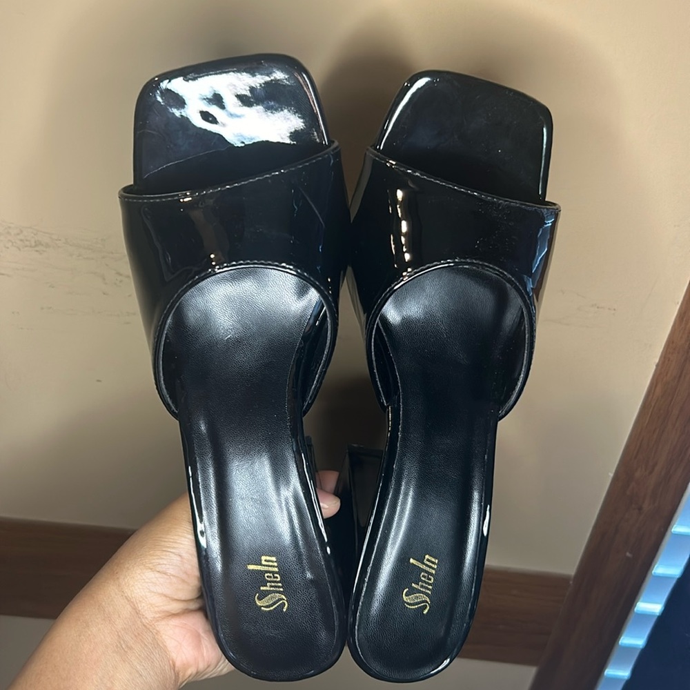 Black heels